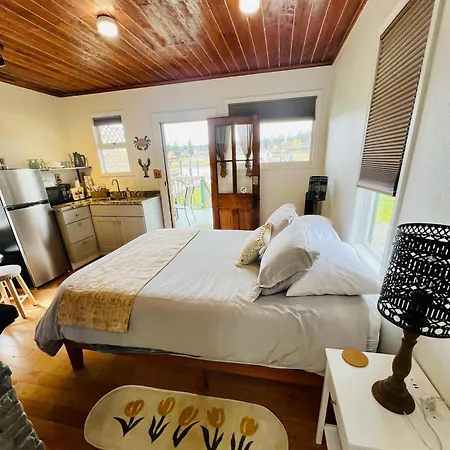 Bridge Tender Shack With Hot Tub On Deck La Conner Exterior foto