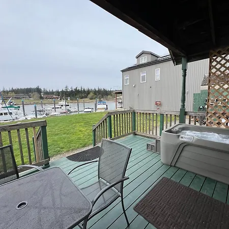 Bridge Tender Shack With Hot Tub On Deck La Conner Exterior foto